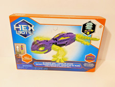 HEXBOTS Wall Crawler Gecko Glow in the Dark Remote Control Toy New in Box