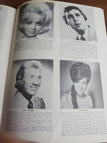 Country Music Souvenir Program Water Mark Autographed Hank Thompson - Picture 11 of 13
