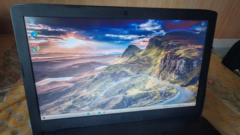 PC PORTABLE GAMER ASUS  GL552 15'6 INTEL CORE I7 6700HQ 500GO SSD 8GO GTX950M - Image 3 of 4