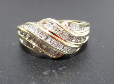 STUNNING 10K YG LADIE DIAMOND SWIRL BAND RING .50 tcw SZ 8