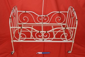 Sortie De 63 Ancien Vintage Lit En Fer A Roulettes Poupee Dinette Bebe Jumeau Jouet Jeux 1900 Grosses Soldes Sko Its Ac Id