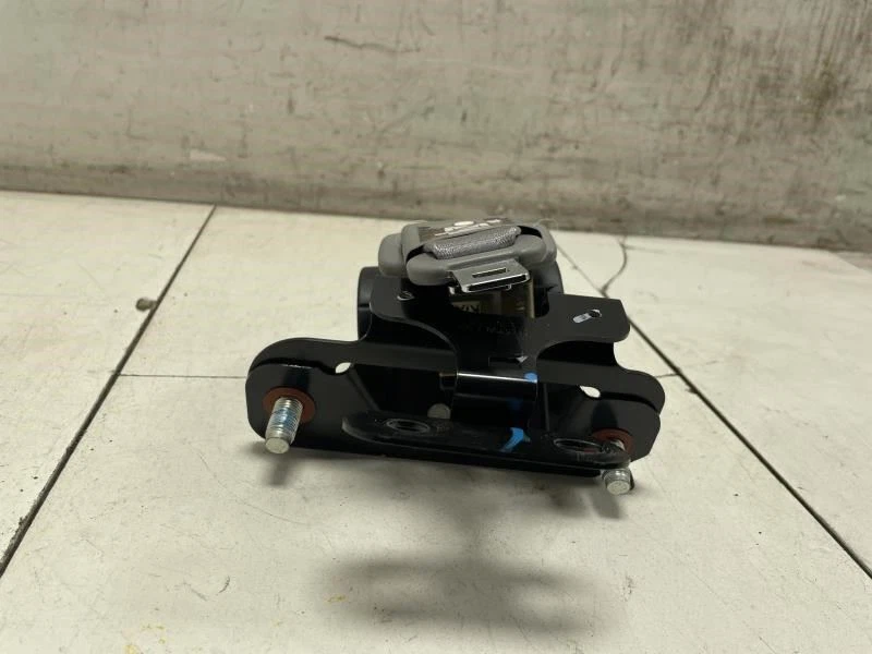 2006 KIA SORENTO LX RETRATOR DE CINTO DE SEGURANÇA CENTRAL TRASEIRO FABRICANTE DE EQUIPAMENTO ORIGINAL+ - Imagem 4 de 4