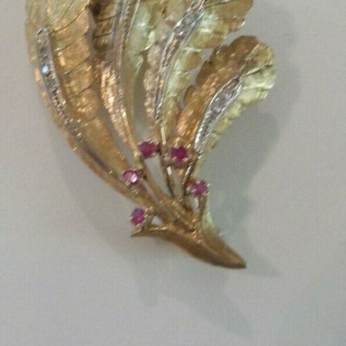Vintage Italian 18 K Gold, Ruby & Diamond LEAF Brooch, 10.2 Grams - Picture 10 of 10