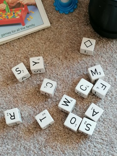 Vintage MB - 'Crossword' The Roll and Tumble Crisscross Word Game - Ages 8 & Up - Picture 4 of 8