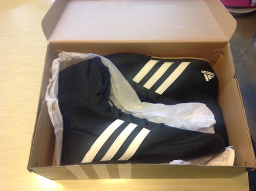 ADIDAS BOX HOG 2 WRESTLING SHOES BRAND NEW BOXED SIZE US11 BOXING BOOTS ADIDAS BOX HOG 2 WRESTLING SHOES BRAND NEW BOXED SIZE US11 BOXING BOOTS
