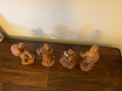 Lot of 4 Vintage SIC Decore Main France Handmade Carved Resin People Figurines - Picture 6 of 12