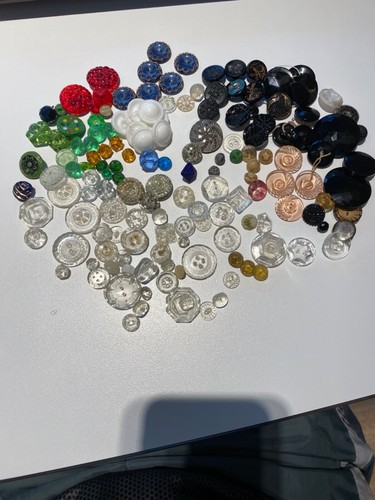 Vintage VICTORIAN GLASS BUTTONS LOT 150+ Mixed Buttons VG ! - Picture 1 of 8