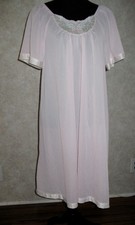 Vintage Kelly Reed pink with white trim embroidered front gown size M