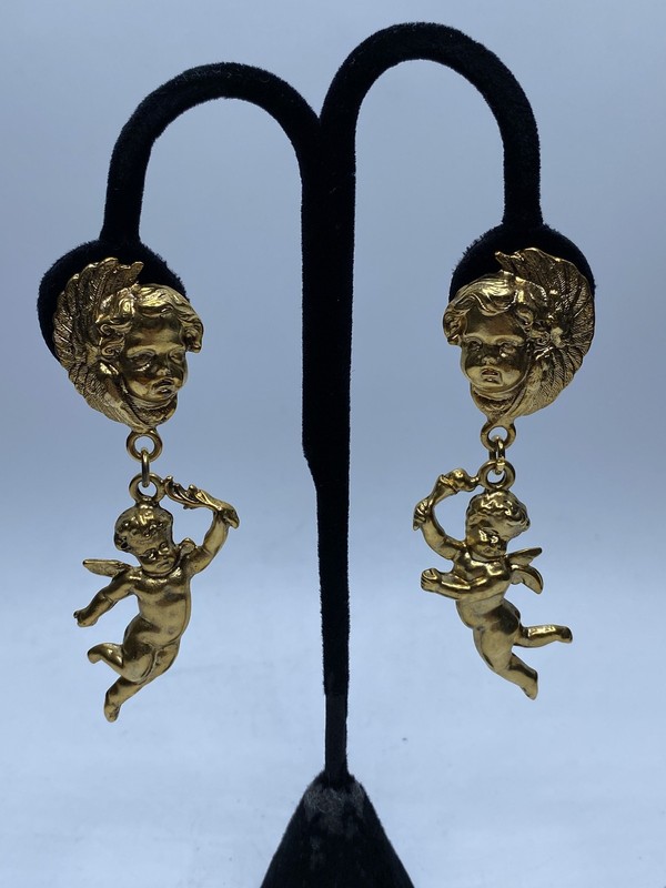 Moschino Vintage Gold Tone Cherub Clip on Earrings 31.22g