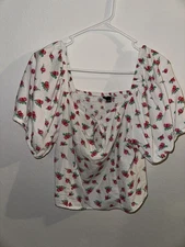 NWOT!! Vera moda Women's Floral Short Sleeve Size large