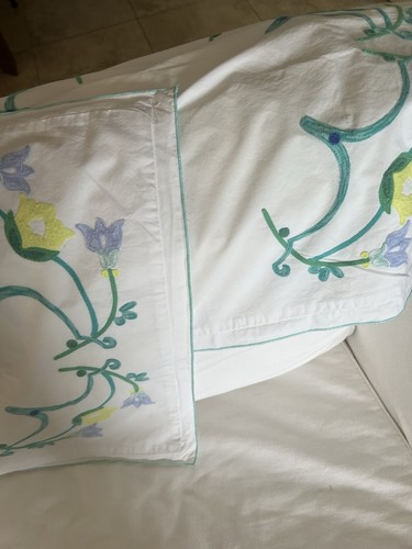 Anthropologie Embroidered Standard Pair Shams Gently Used - Picture 4 of 11