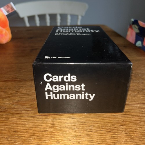 Cards Against Humanity UK Edition Kartenspiel - Bild 2 von 7