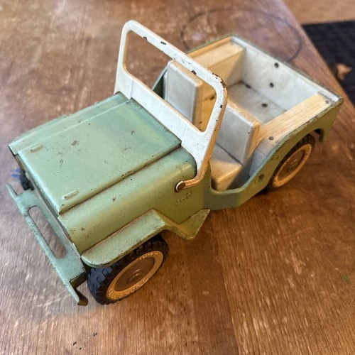 Vintage 1960s Tonka Surry Outdoor Living Green Willys Jeep Pressed Steel Toy
