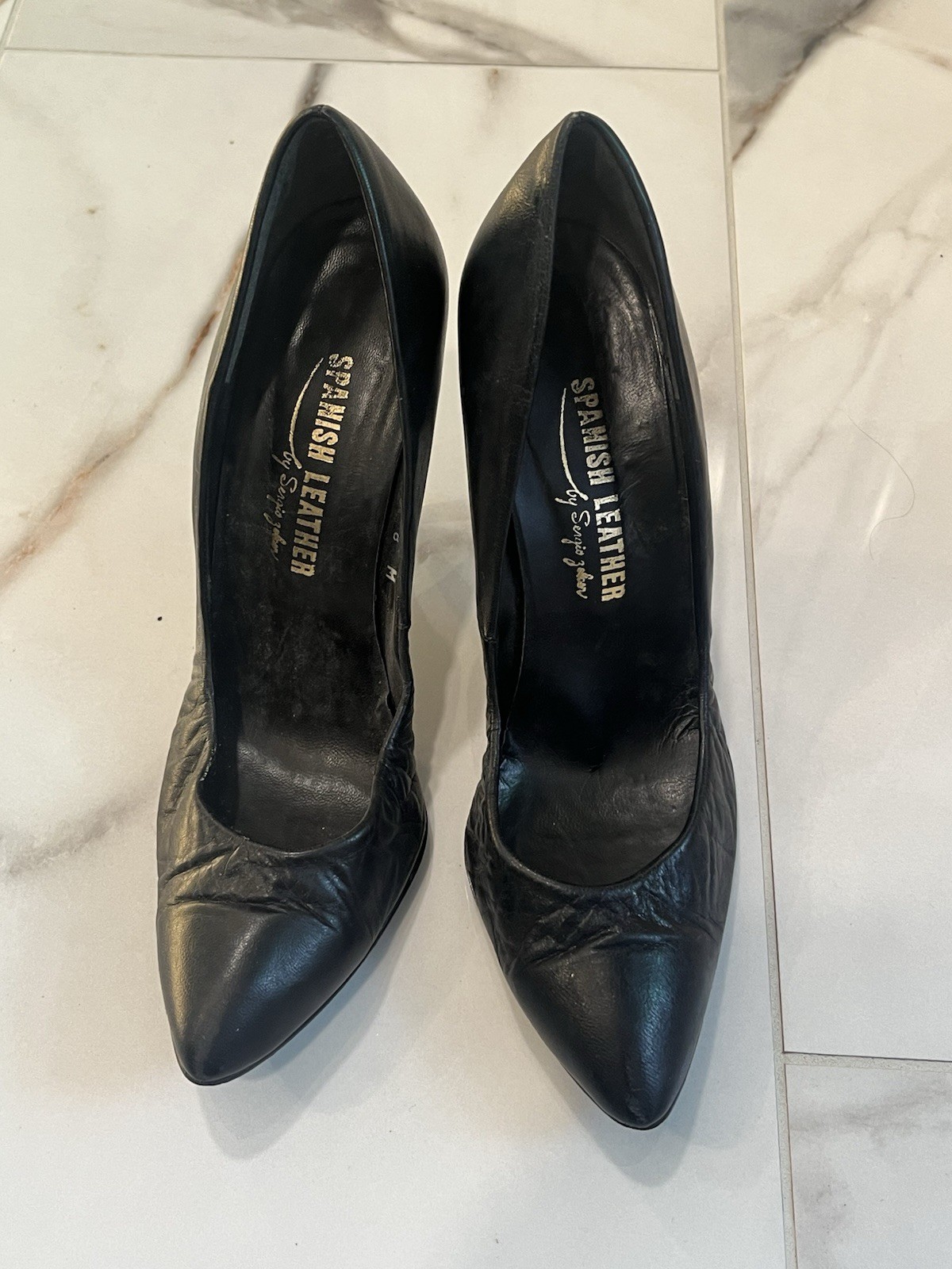 Black Stiletto - image 1