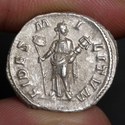 Fides Militum Denarius XF Ancient Roman Empire Silver Coin 231AD Severus Alex
