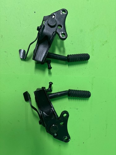 HONDA NSR 250 MC21 Rear Footrest / Pillion Foot Peg Hangers / Passenger Pegs - Picture 4 of 9