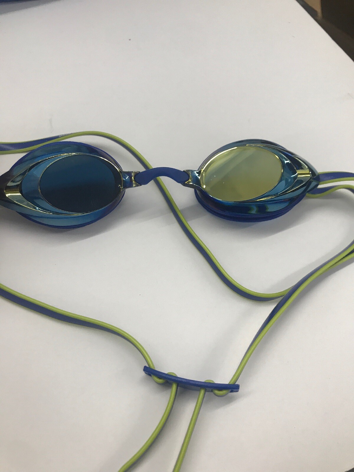 speedo jr vanquisher 2.0 mirrored swim goggles