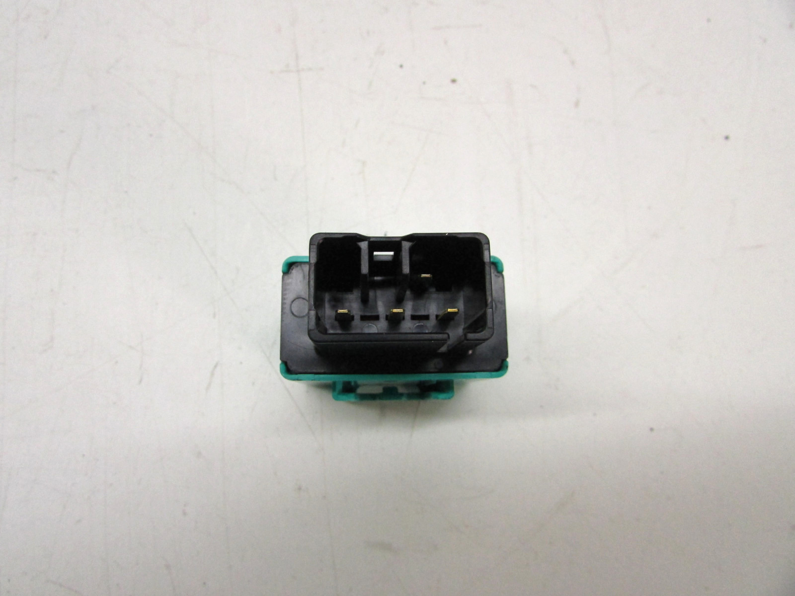 2011 Toyota Camry Tail Light Stop Lamp Control Module Relay OEM 