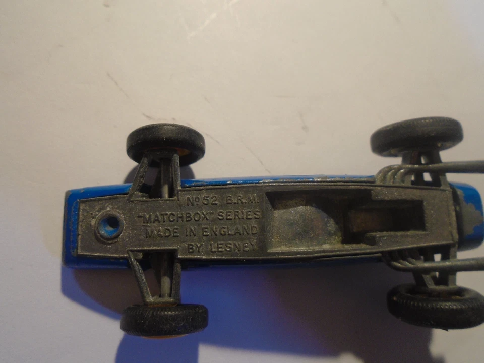 LESNEY No 52,  1/87 HO SCALE, VINTAGE DIECAST,  B.R.M. RACE CAR No5    5-170-1-5 - Image 4 of 4