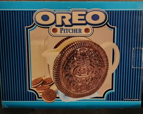 Vintage New Nabisco Classics Collection Oreo Cookie Pitcher/Milk Jug with Box - Picture 3 of 7