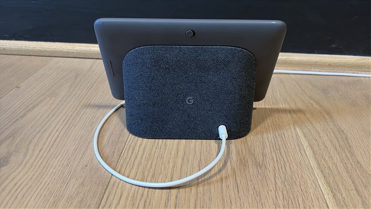Google Nest Hub 1st Gen Smart Home Assistant H1A with Power Cord