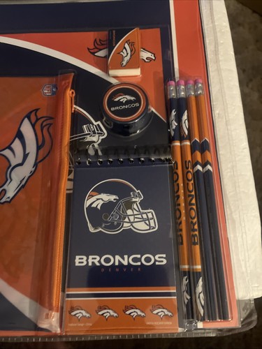 Denver Broncos NFL 11 pezzi set regalo scuola Wincraft nuovo - Foto 3 di 9