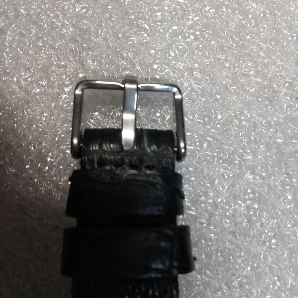 Reloj de cuarzo Jaeger-LeCoultre hexagonal fecha para hombre cal900 35x32 mm plateado vintage Foto 4 de 4