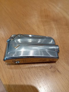 Ronson Varaflame Lighter Vintage Plated Hard Case Made in England