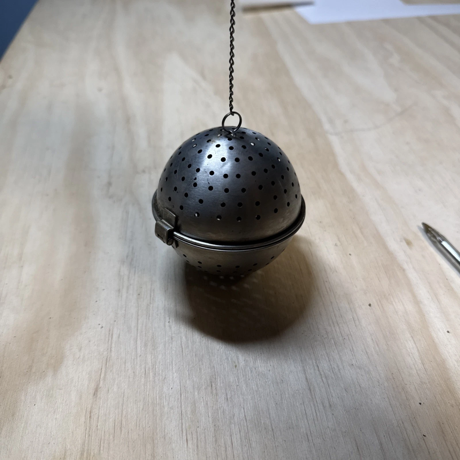 Stainless steel ball tea infuser