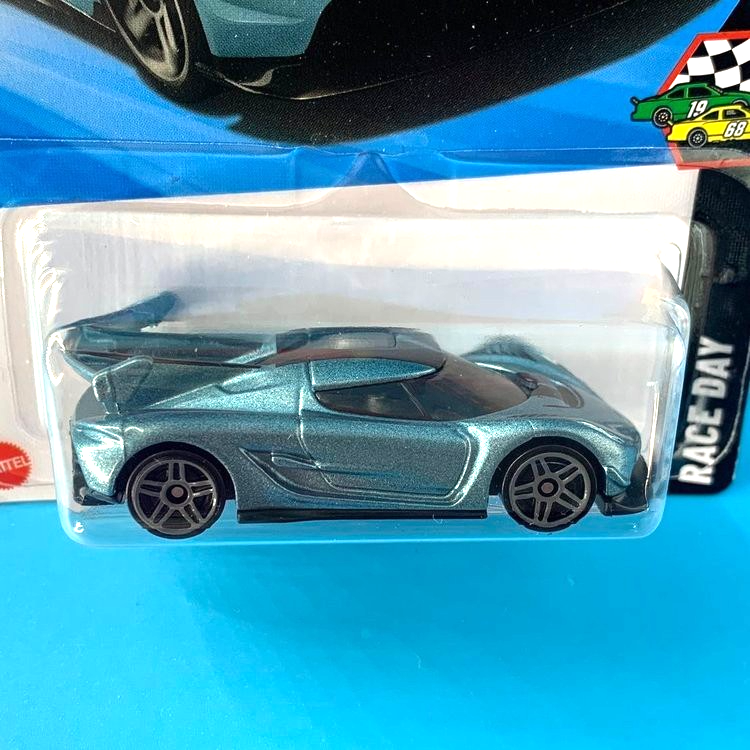 HOT WHEELS 2025 2020 KOENIGSEGG JESKO METALFLAKE HORIZON BLUE 125