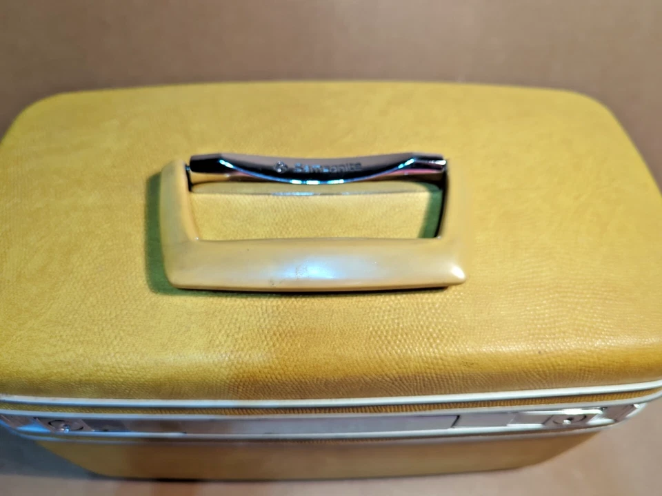 Estuche Tren Amarillo Lado Rígido Samsonite Silhouette De Colección Foto 4 de 4