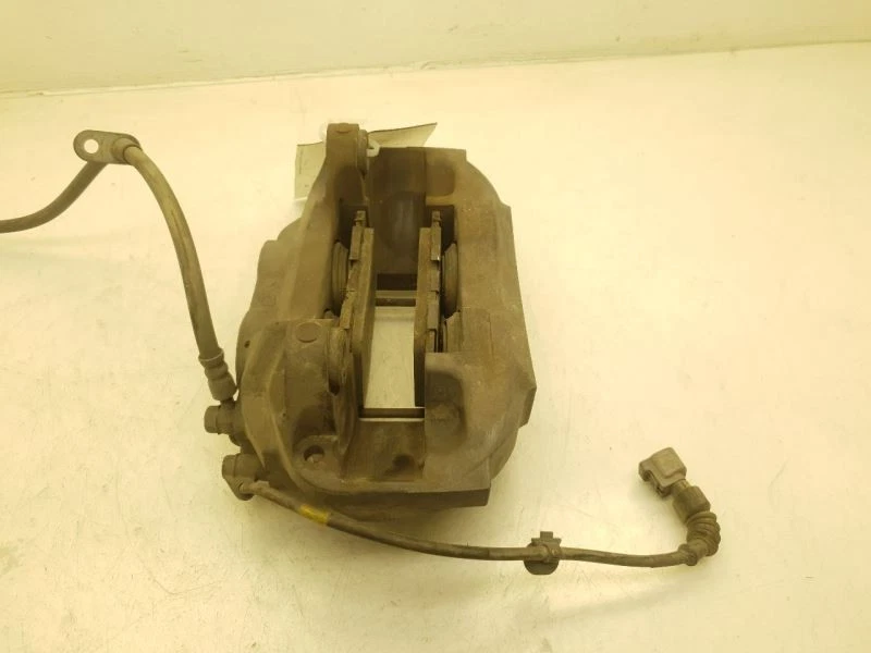 Pinza de pasajero delantera sin paquete deportivo AWD compatible con 07-17 LEXUS LS460 Foto 3 de 4