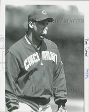 1993 Press Photo Cincinnati Reds' Rob Dibble with bubble gum on his nose