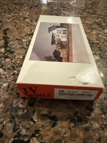 HO Scale JV Models #2031 Austin Burg Lumber Yard - Picture 2 of 3