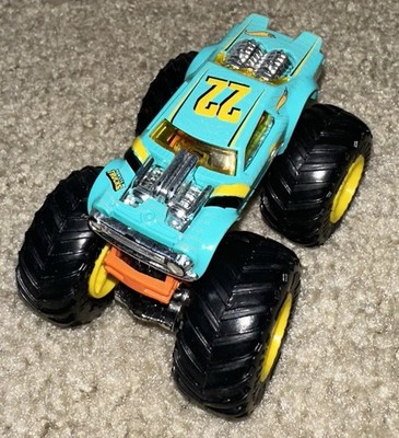 HOT WHEELS Monster Jam Night Shifter #22 Monster Truck 1:64 Scale Mattel Toys