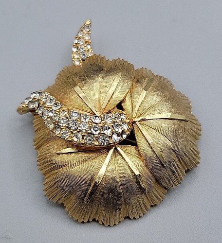 BSK Statement Brooch Large Domed Flower Pave Crystal Brushed Gold Tone Estate - Picture 4 of 11