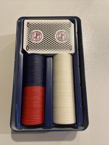 Collectors Playing Cards 100 Large Poker Chips & 5 Dice game in a Tin box - Picture 5 of 6
