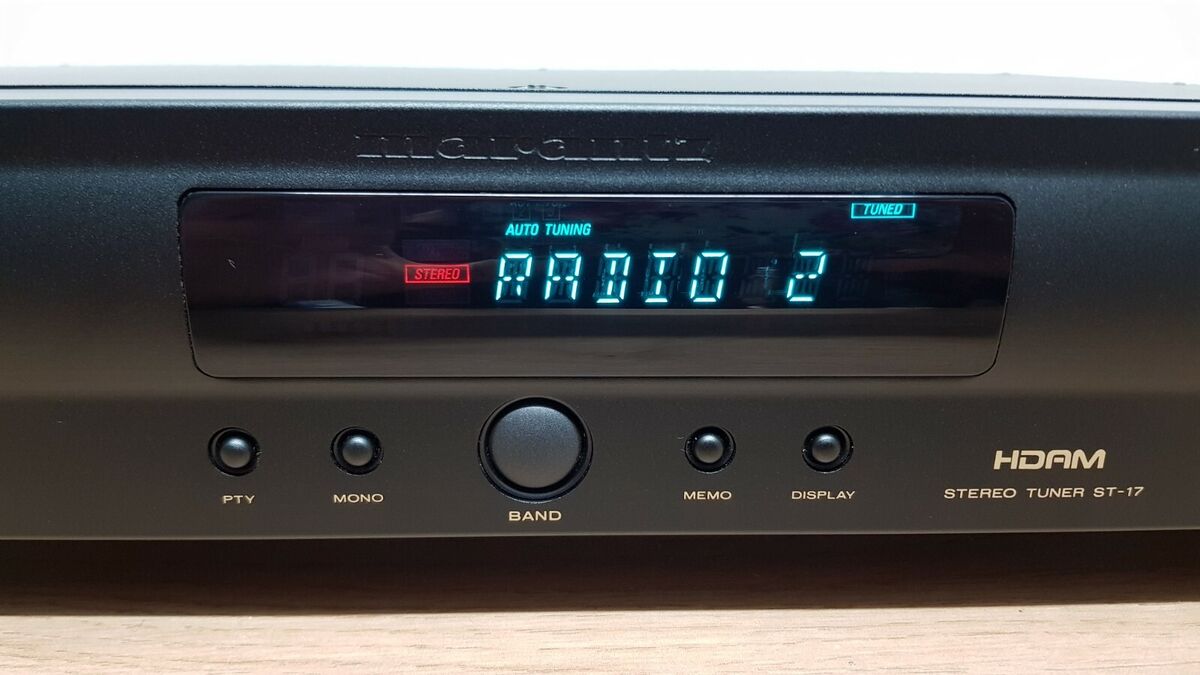 Marantz ST-17 Premium Black - Superb FM-AM R.D.S. Tuner Marantz ST-17 Premium Black - Superb FM-AM R.D.S. Tuner
