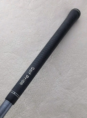 Callaway Big Bertha 8-Iron RH 37" R-Flex RCH 90 Graphite Shaft Tour Velvet - Picture 9 of 10