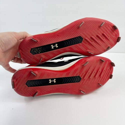 Botines de béisbol Under Armour para hombre 9 UA yardas bajos softbol corbata de metal negro y rojo - Imagen 9 de 13