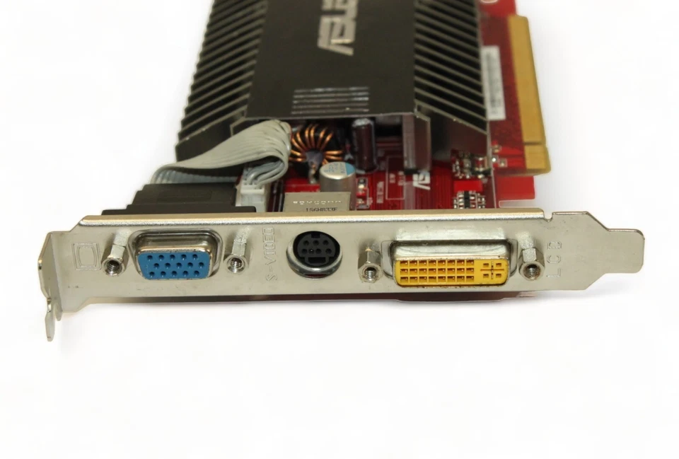 ATI Radeon HD 3450 256MB PCIe Video Graphics Card - EAH3450/HTP/256M/A - Image 2 of 3