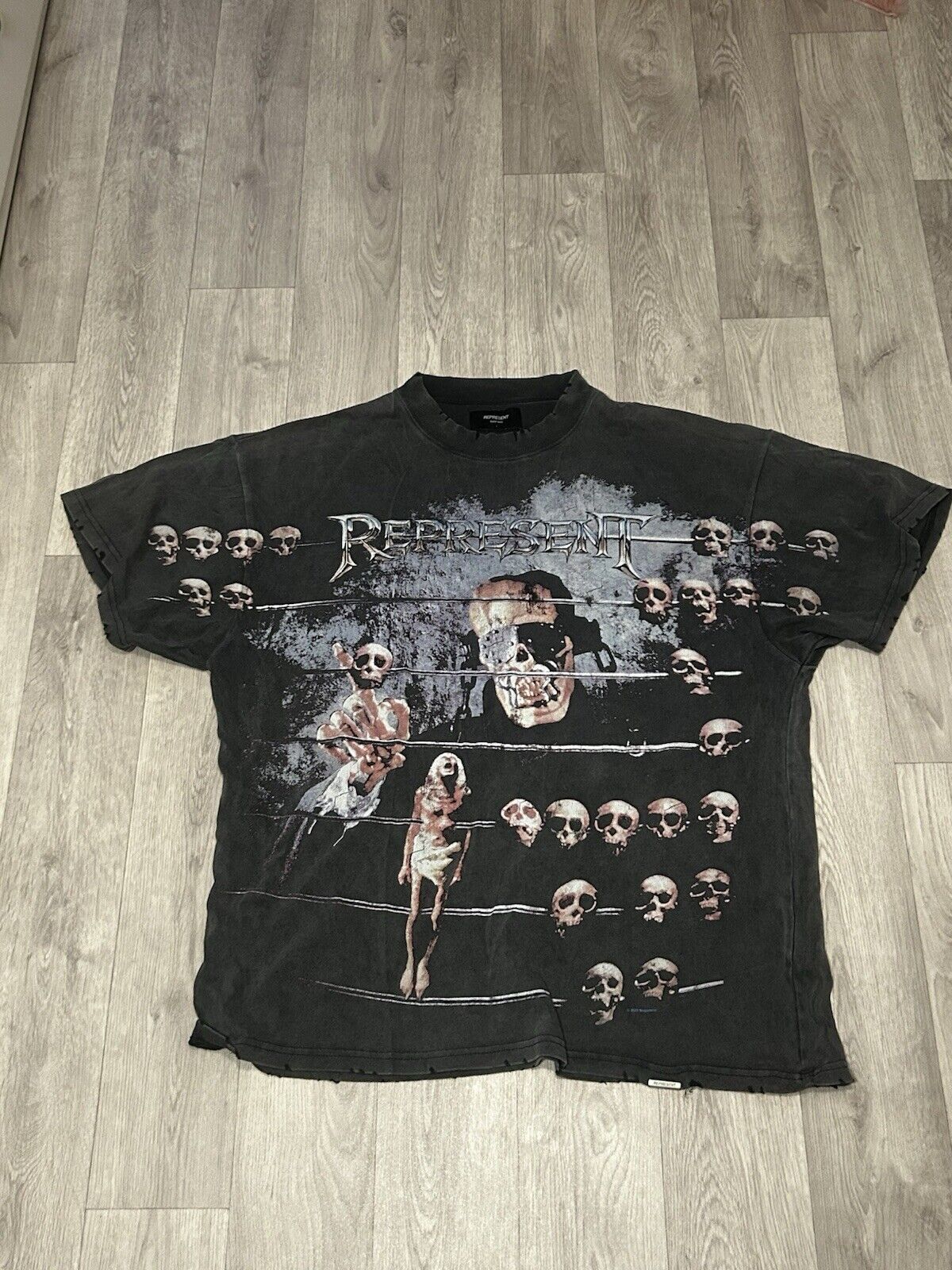 Picture 1 of 4