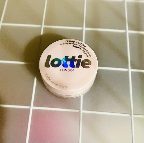 Lottie London ready set! go setting Powder Puder brightening pink 5g - NEU - Bild 1 von 1