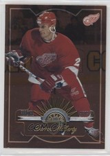 1997-98 Leaf Fractal Matrix Darren McCarty #88 0q3