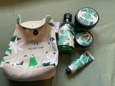 Image of The Body Shop Winter Jasmine 5Pc Holiday Gift Set, with Jasmine-Scent