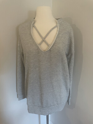 NWOT Cherish Long Sleeve Laser Cut Sweatshirt Sz M Gray Heather Raw Hem Vneck