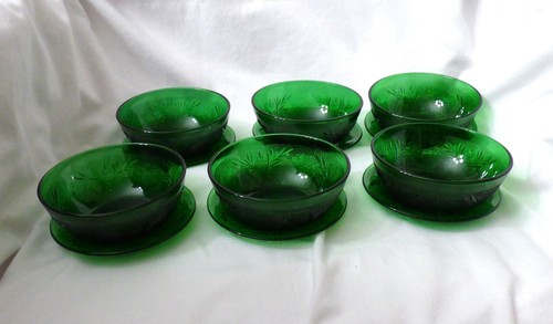 Vintage Anchor Hocking Forest Green Sandwich Glass Berry /Dessert Bowls w/ plate