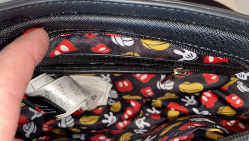 Borsa a tracolla Loungefly Disney Store esclusiva Topolino pantaloni rossi pantaloncini❤️🖤 - Foto 4 di 7