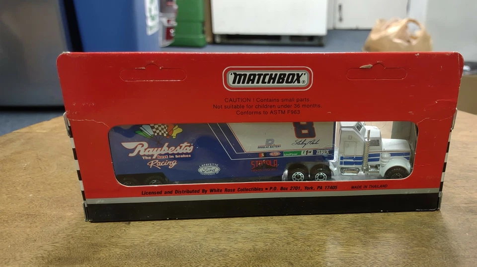 Matchbox Transporters Super Star Series 1993 1:87 #8 Sterling Marlin/Raybestos Foto 3 de 4