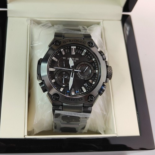 Casio G-SHOCK Titanium analog solar radio 20atm men's watch MRG-B2000B-1A1JR - 第 1/7 張圖片